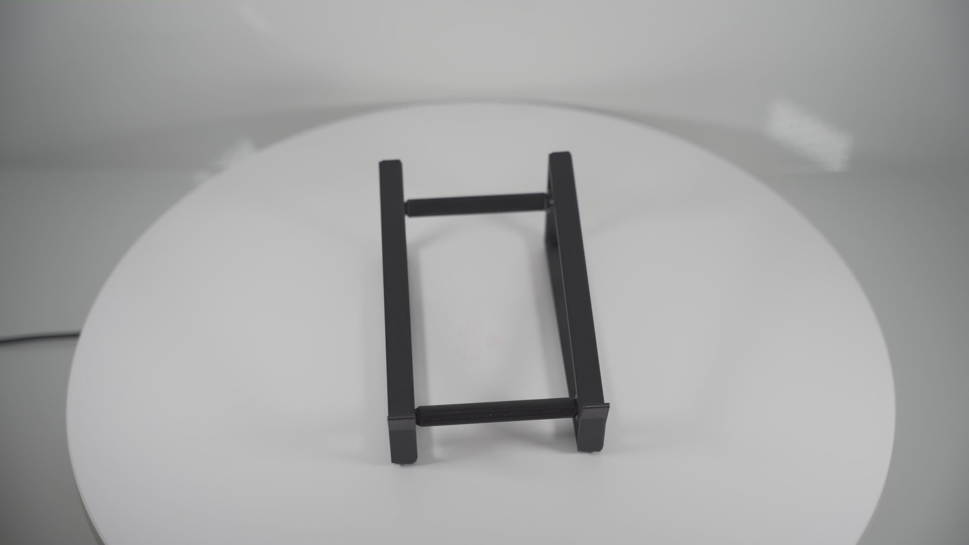 AUDIO INTERFACE TABLE STAND