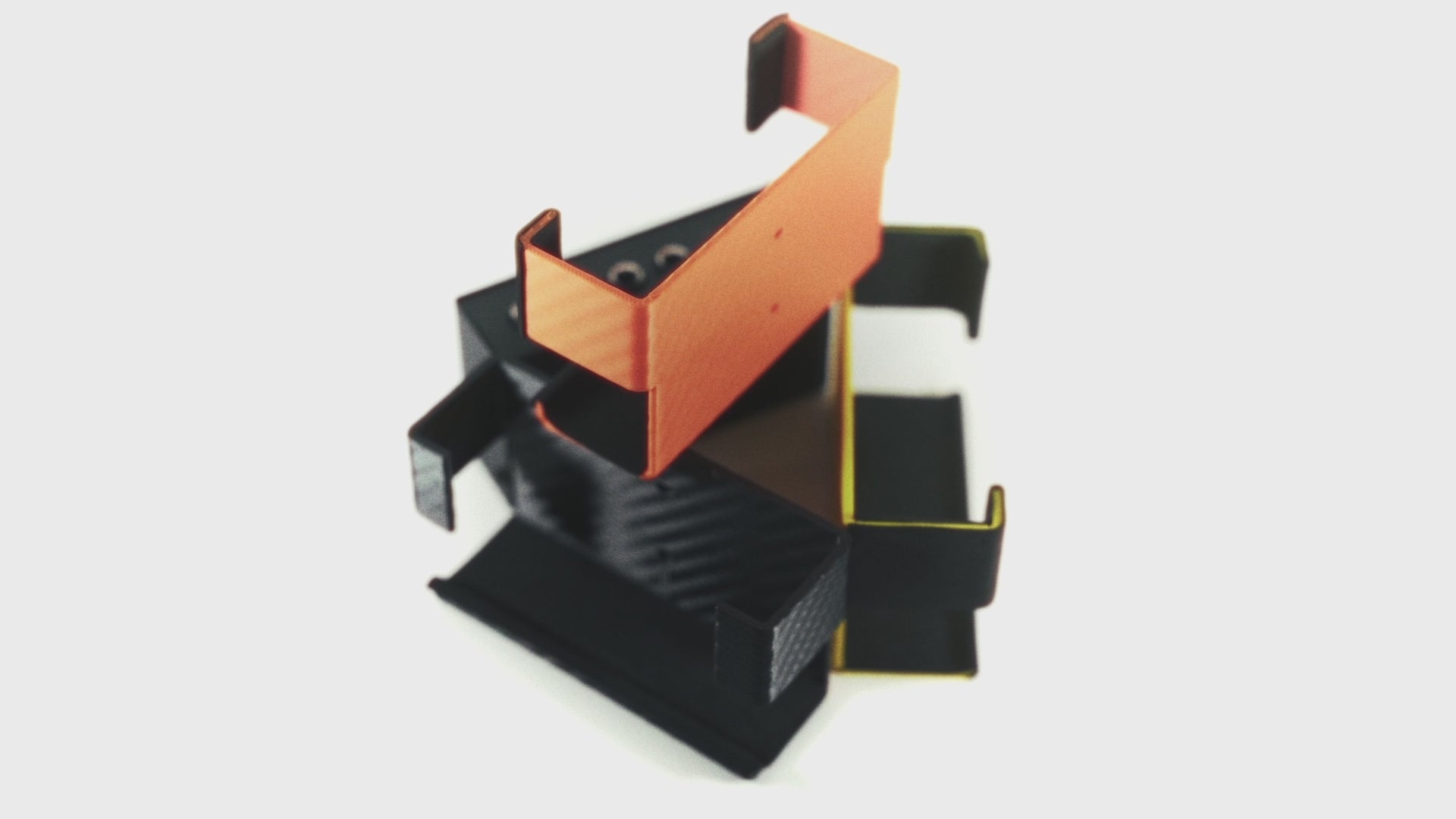 AUDIO SPLITTER WALL MOUNT